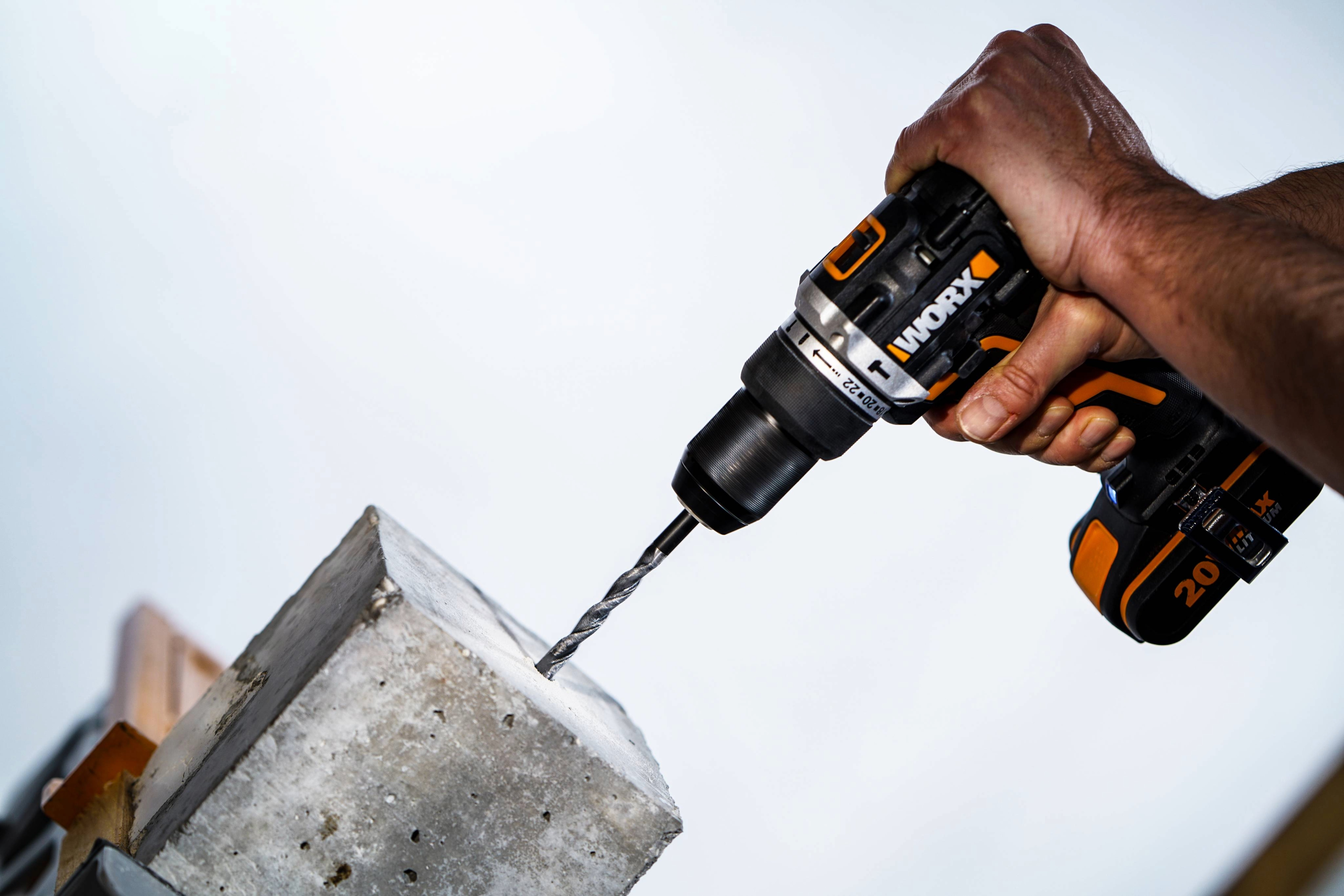 Taladro percutor BL NITRO 20V (2bat 4,0Ah) 60Nm